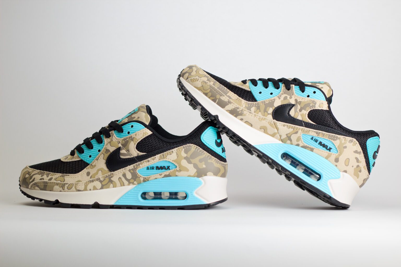 Nike Air Max 90 Premium Aurora Green Camo – Groen/Grijs/Wit – Heren/Dames/Uniseks Sneakers – Mesh/Suede/Leer – IF1721-100 – Binnenkant