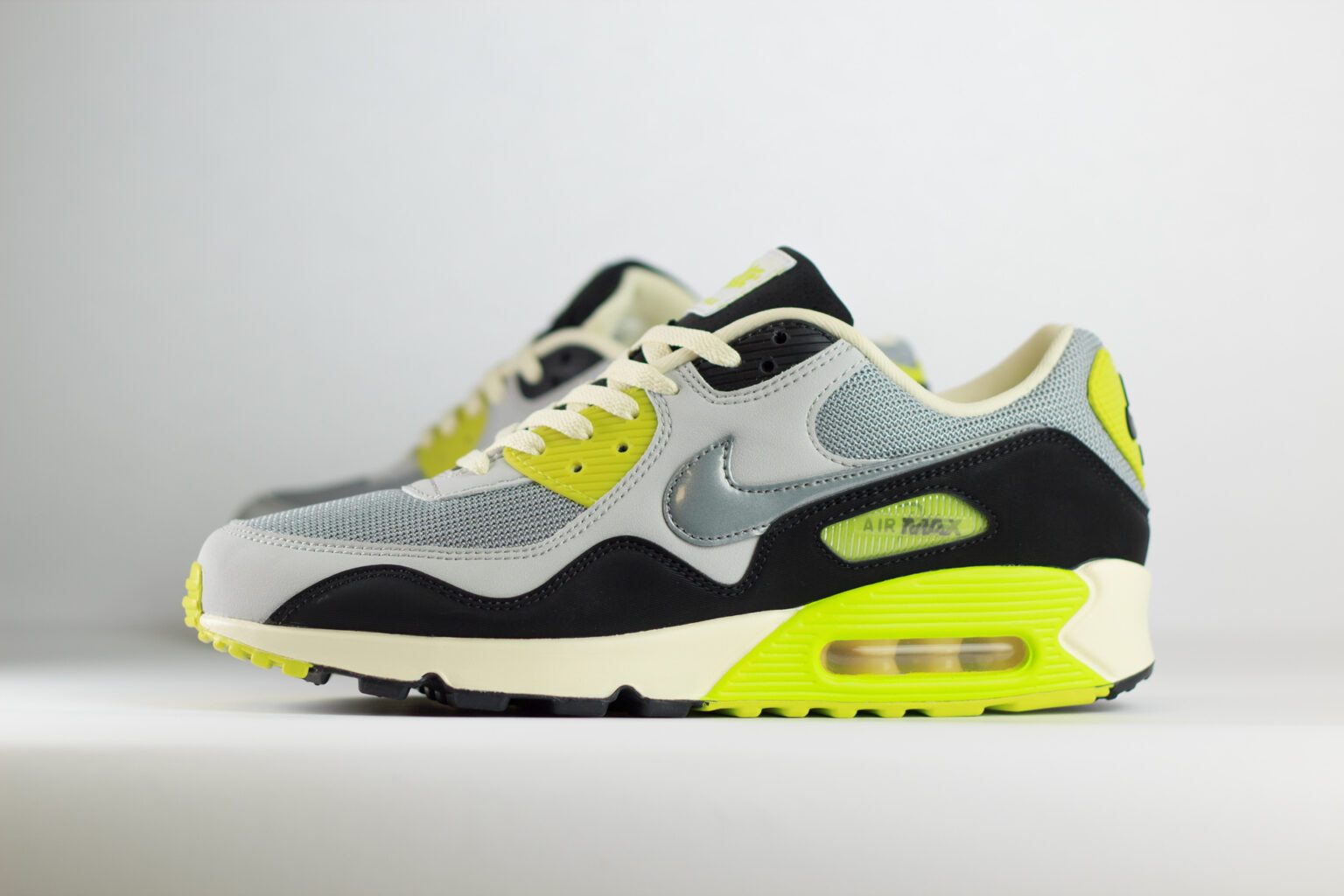 Nike Air Max 90 SP Patta Waves Cyber – Zilver/Groen/Grijs/Zwart – Heren/Dames/Uniseks Sneakers – Leer/Mesh – HF8814-001 – Zijkant