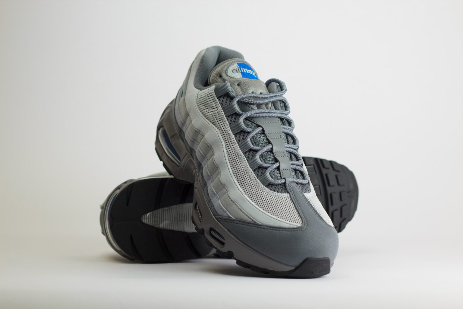 Nike Air Max 95 OG Big Bubble Smoke Grey Green Abyss – grijs/groen – Heren/Dames/Uniseks Sneakers – vilt/Mesh – IH4457-003 – Voorkant