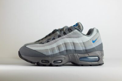 Nike Air Max 95 OG Big Bubble Smoke Grey Green Abyss – grijs/groen – Heren/Dames/Uniseks Sneakers – vilt/Mesh – IH4457-003 – Zijkant