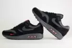 Nike Air Max 1 Bred – Zwart/Rood – Heren/Dames/Uniseks Sneakers – Suede/Mesh – FV6910-001 – Binnenkant