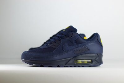 Nike Air Max 90 Obsidian Lightning – blauw/navy – Heren/Dames/Uniseks Sneakers – suede/Mesh – DM0029-401 – Zijkant