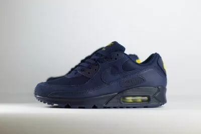 Nike Air Max 90 Obsidian Lightning – blauw/navy – Heren/Dames/Uniseks Sneakers – suede/Mesh – DM0029-401 – Zijkant