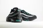 Nike Air Max 95 Black Aurora Green – zwart/groen – Heren/Dames/Uniseks Sneakers – leer/Mesh – HV6062-001 – Achterkant