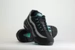 Nike Air Max 95 Black Aurora Green – zwart/groen – Heren/Dames/Uniseks Sneakers – leer/Mesh – HV6062-001 – Voorkant