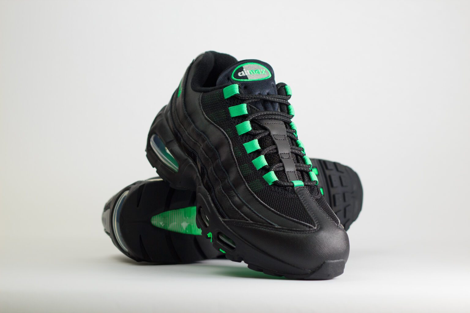 Nike Air Max 95 OG Big Bubble Black Green Shock – zwart/groen – Heren/Dames/Uniseks Sneakers – leer/Mesh – IB1667-002 – Bovenkant