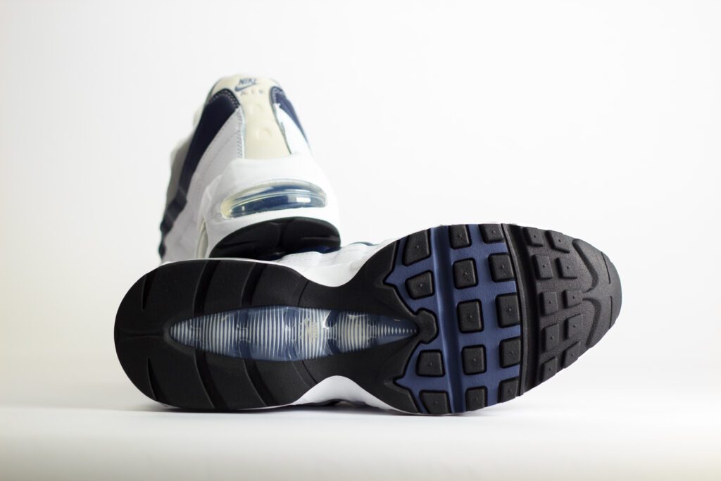 Nike Air Max 95 OG Diffused Blue – blauw/wit – Heren/Dames/Uniseks Sneakers – Leer/Mesh – IF2718-100 – Onderkant