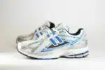 New Balance 1906R Silver Metallic Blue Agate – Blauw/Zilver/Wit – Heren/Dames/Uniseks Sneakers – Mesh/Leer – M1906REB – Zijkant