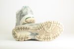 New Balance 1906R Silver Metallic Sea Salt – Wit/Zilver/Beige – Heren/Dames/Uniseks Sneakers – Mesh/Leer – M1906REE – Onderkant