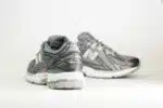 New Balance 1906R Black Metallic Urgent Red Slate – Grijs – Heren/Dames/Uniseks Sneakers – Mesh/Leer - U1906RCO – achterkant