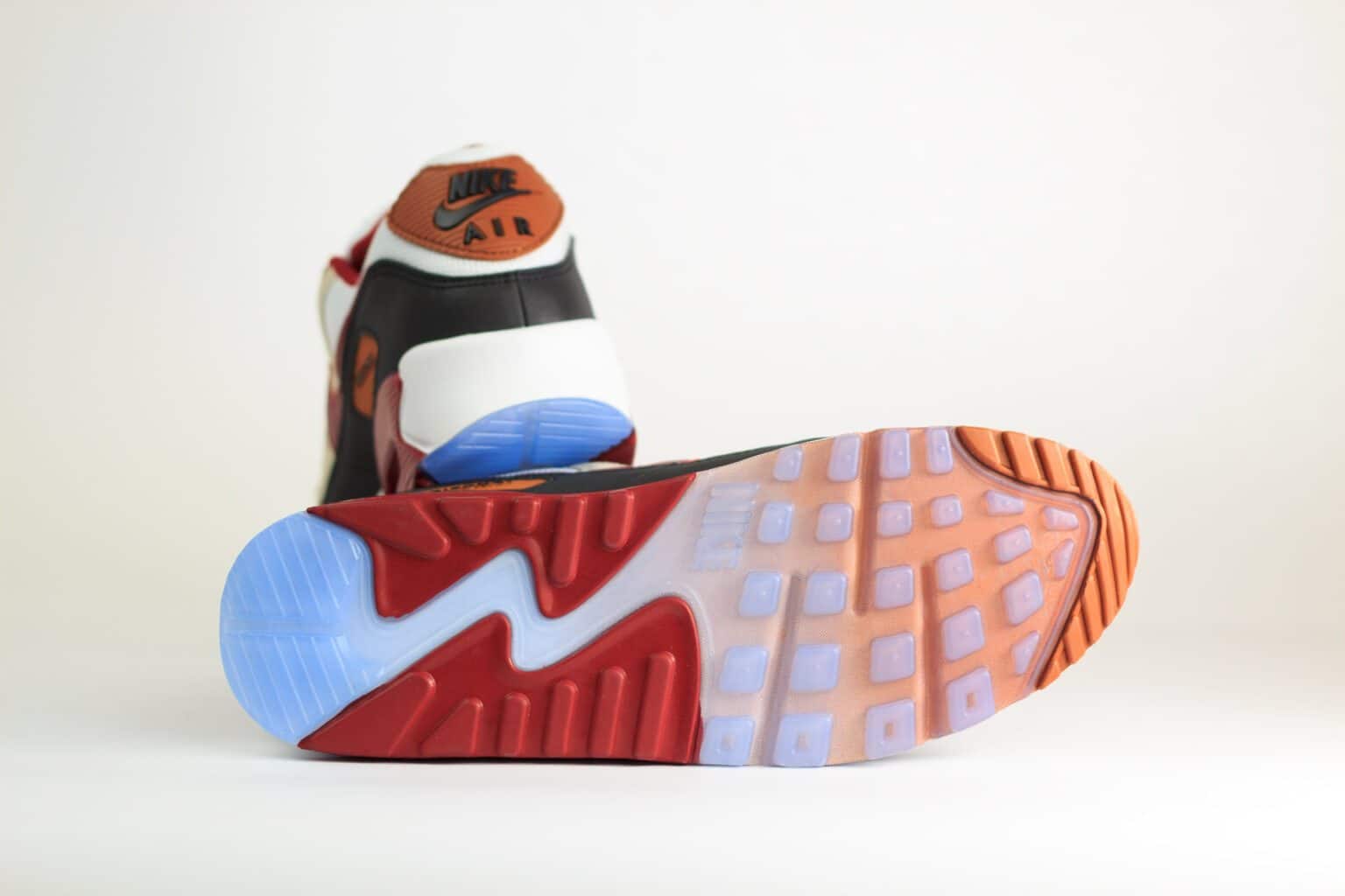 Nike Air Max 90 Arizona Cardinals – Wit/Rood – Heren/Dames/Uniseks Sneakers – Suede/Mesh - II7535-100 – onderkant