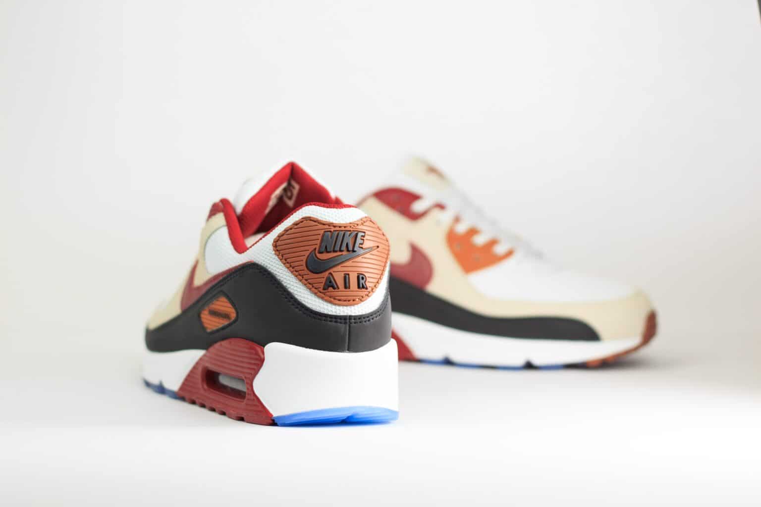 Nike Air Max 90 Arizona Cardinals – Wit/Rood – Heren/Dames/Uniseks Sneakers – Suede/Mesh - II7535-100 – achterkant