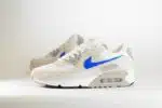 Nike Air Max 90 College Grey Racer Blue – Wit/Blauw – Heren/Dames/Uniseks Sneakers – Mesh/Suede - DM0029-110 – Zijkant