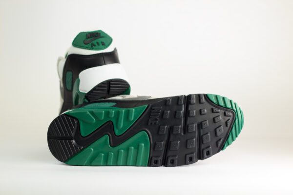 Nike Air Max 90 Evergreen Aura – Wit/Groen – Heren/Dames/Uniseks Sneakers – Suede/Mesh - DM0029-116 – onderkant
