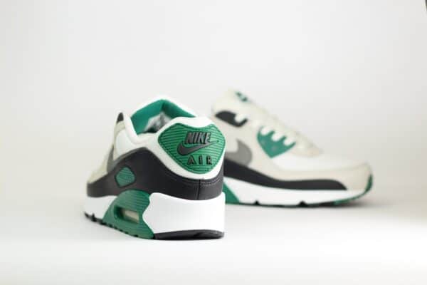 Nike Air Max 90 Evergreen Aura – Wit/Groen – Heren/Dames/Uniseks Sneakers – Suede/Mesh - DM0029-116 – achterkant