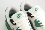 Nike Air Max 90 Evergreen Aura – Wit/Groen – Heren/Dames/Uniseks Sneakers – Suede/Mesh - DM0029-116 - bovenkant