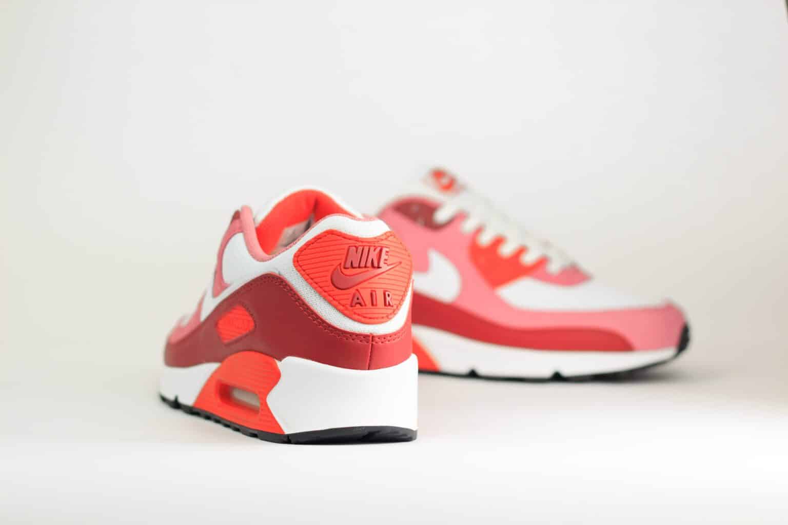 Nike Air Max 90 Peony Light Crimson – Wit/Roze/Rood – Heren/Dames/Uniseks Sneakers – Mesh/Suede - DM0029-600 – achterkant