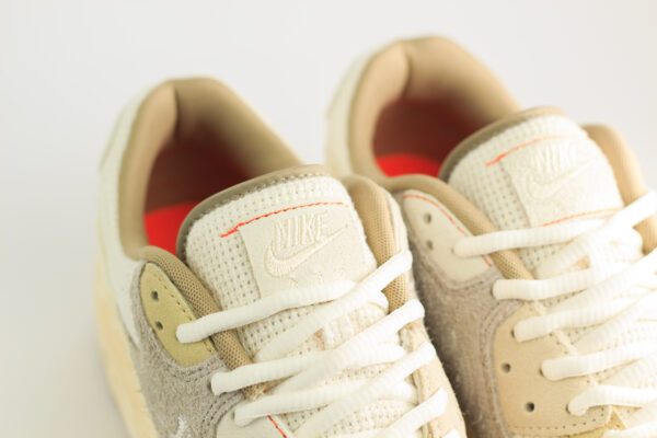 Nike Air Max 90 Premium Pale Ivory – Beige/Grijs – Heren/Dames/Uniseks Sneakers – Suede/Textiel - IM6773-104 – bovenkant