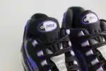 Nike Air Max 95 Court Purple Wild Grape Camo – Zwart/Paars – Heren/Dames/Uniseks Sneakers – Mesh/Leer – HQ1973-500 – bovenkant