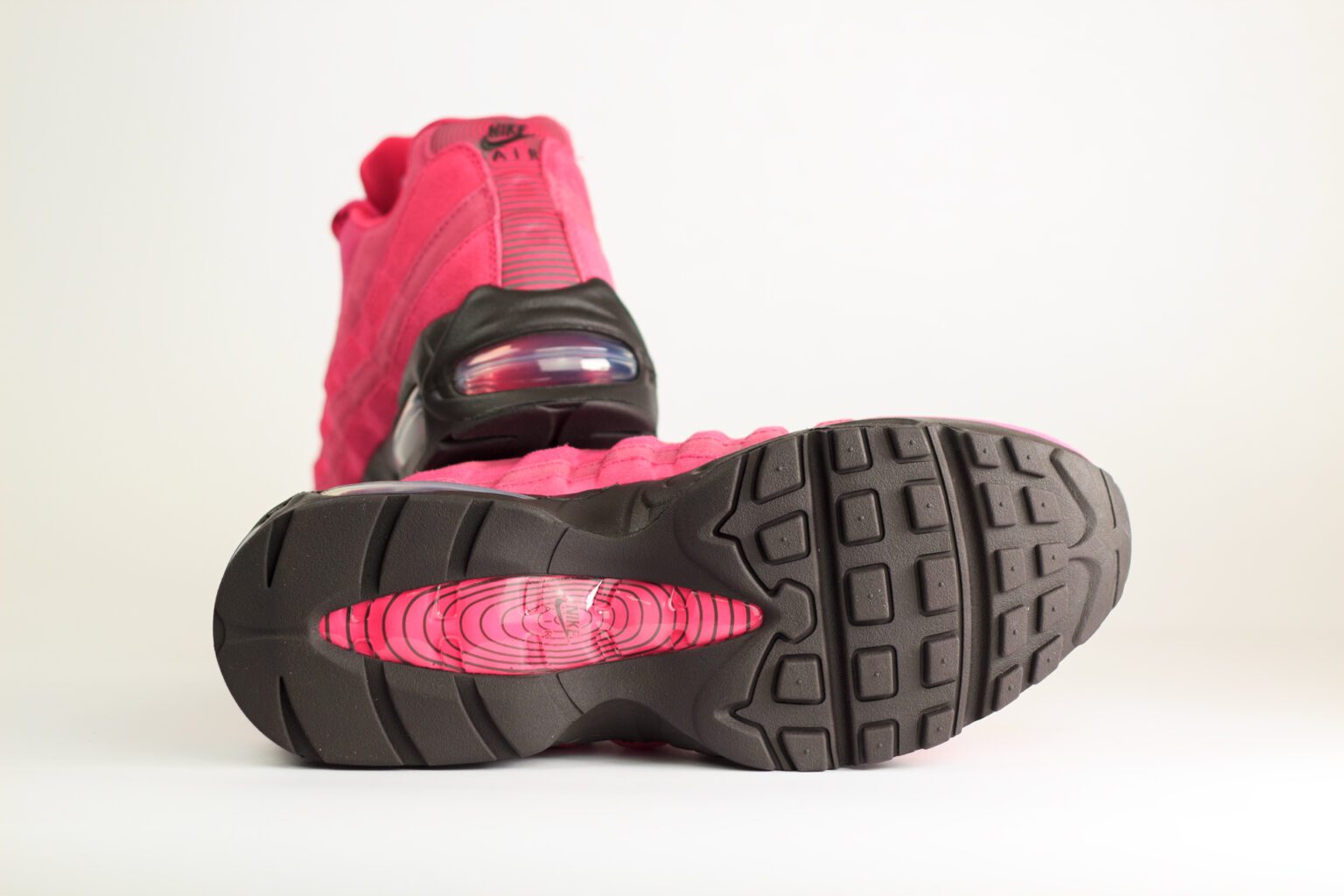 Nike Air Max 95 OG Big Bubble Fireberry – Zwart/Roze – Heren/Dames/Uniseks Sneakers – Suede/Canvas – II7632-600 – onderkant