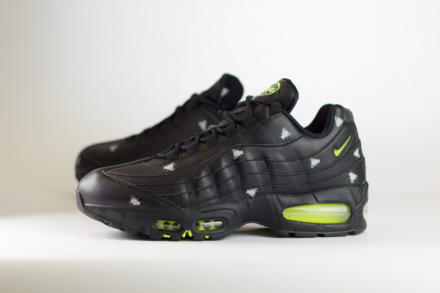 Nike Air Max 95 Premium Houseflies – Zwart – Heren/Dames/Uniseks Sneakers – Leer – IM3082-001 – Zijkant