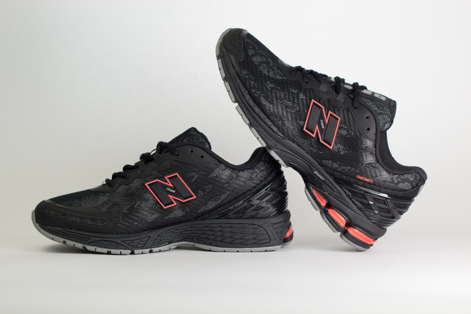 New Balance 1906W Black Red – Zwart/Grijs/Rood – Heren/Dames/Uniseks Sneakers – Mesh/Leer - U1906WD – binnenkant