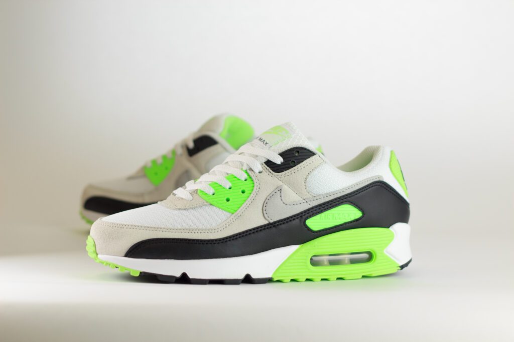 Nike Air Max 90 White Light Bone Neutral Olive Cave Stone – Wit/Groen – Heren/Dames/Uniseks Sneakers – Leer/Suede/Mesh - DM0029-115 – Zijkant