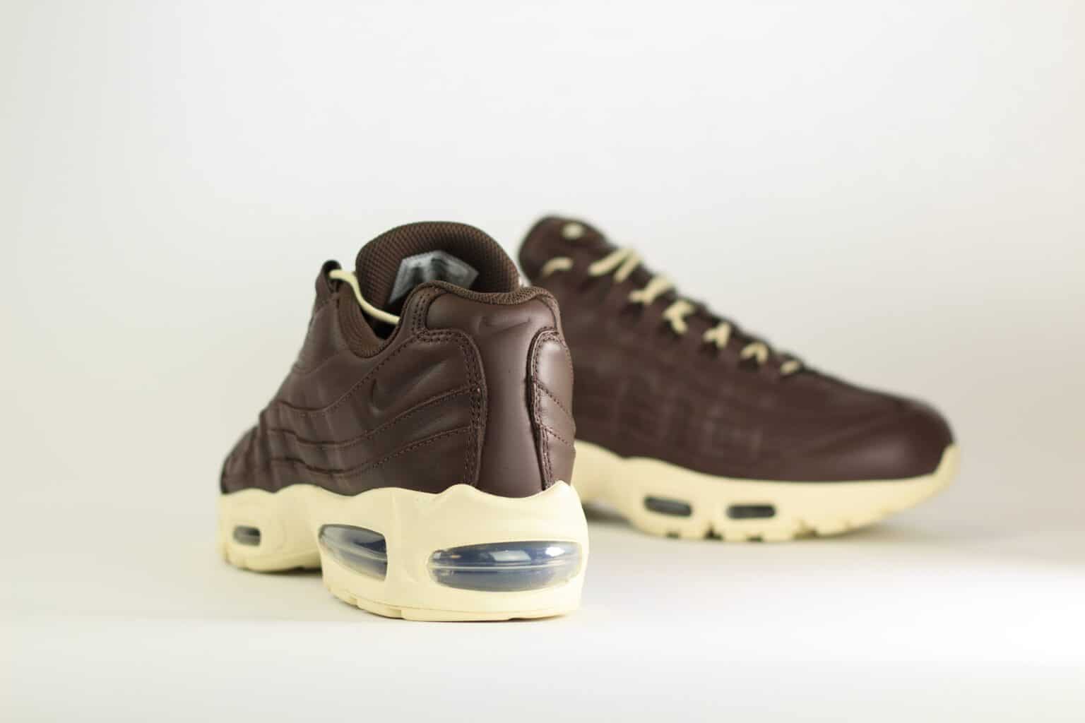 Nike Air Max 95 QS Big Bubble Baroque Brown Leather – Bruin/Wit – Heren/Dames/Uniseks Sneakers – Leer – IM0696-200 – achterkant