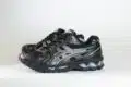 ASCIS Gel-Kayano 14 Black Pure Silver – Zilver/Zwart – Heren/Dames/Uniseks Sneakers – Leer/Mesh – 1201A019-006 – Zijkant