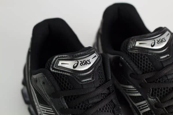 ASCIS Gel-Kayano 14 Black Pure Silver – Zilver/Zwart – Heren/Dames/Uniseks Sneakers – Leer/Mesh – 1201A019-006 – Bovenkant