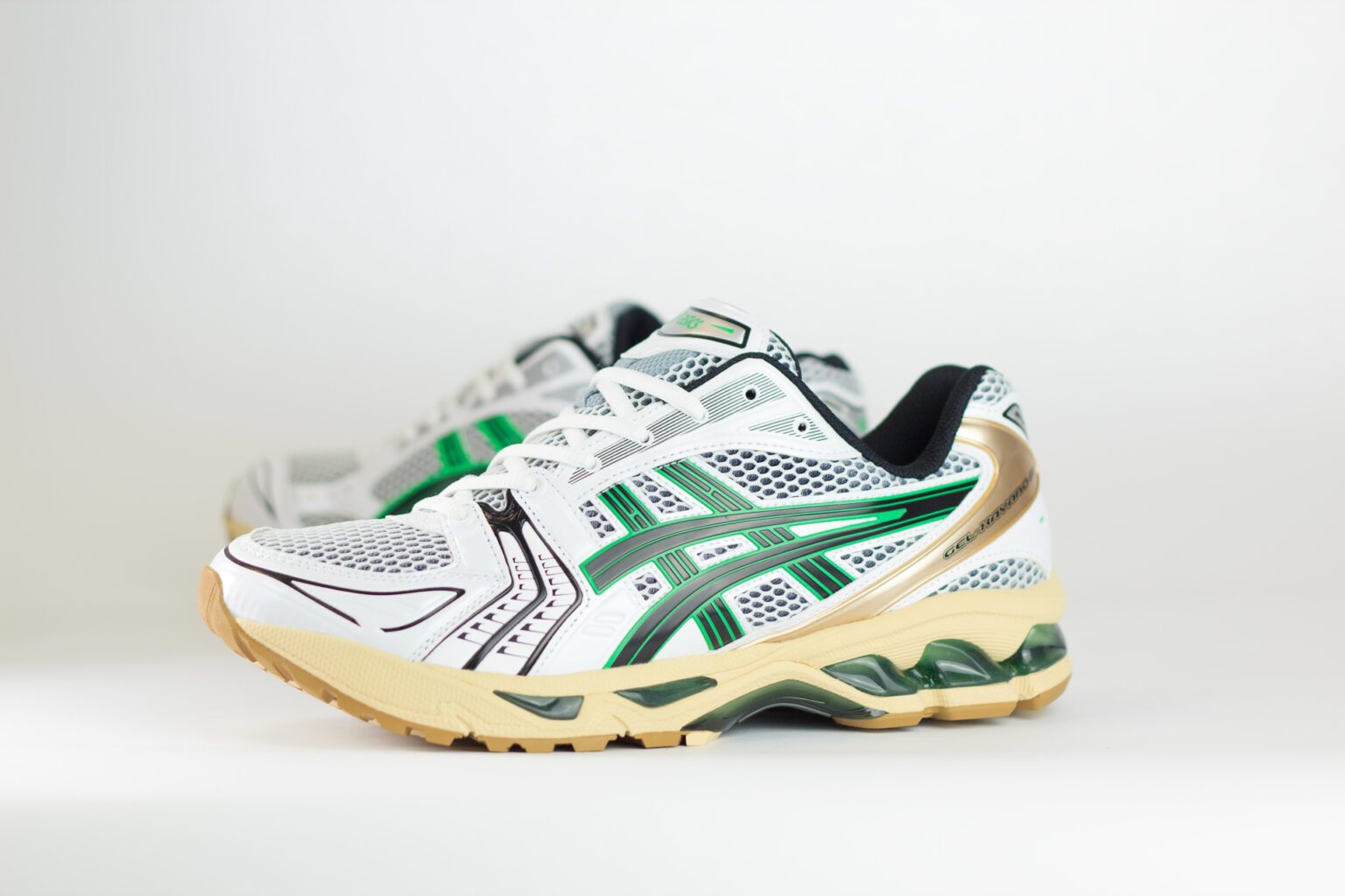 ASCIS Gel-Kayano 14 White Hinoki Beige – Wit/Beige/Groen – Heren/Dames/Uniseks Sneakers – Leer/Mesh – 1203A740-103 – Zijkant