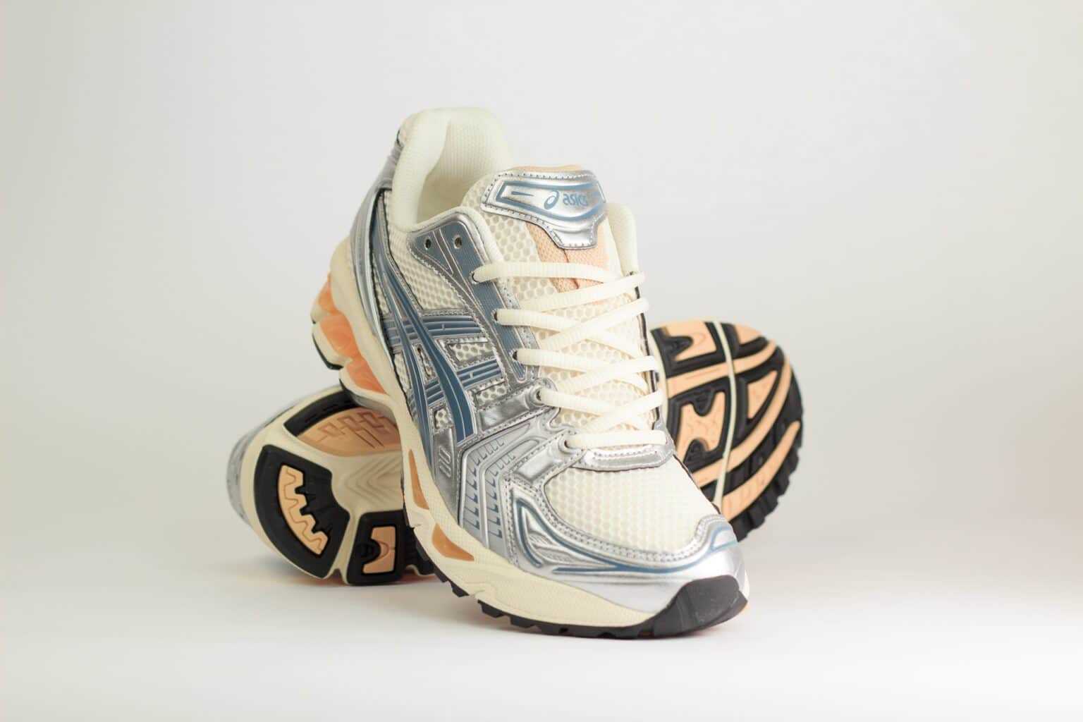 ASICS Gel-Kayano 14 Birch Pure Silver Teal Gold – Beige/Zilver/Blauw – Heren/Dames/Uniseks Sneakers – Leer/Mesh – 1203A537-109 – Voorkant