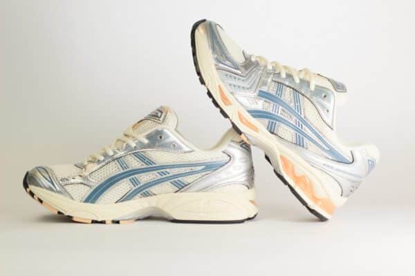 ASICS Gel-Kayano 14 Birch Pure Silver Teal Gold – Beige/Zilver/Blauw – Heren/Dames/Uniseks Sneakers – Leer/Mesh – 1203A537-109 – Binnenkant
