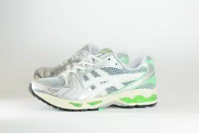 ASICS Gel-Kayano 14 Silver Lime – Beige/Zilver/Groen – Heren/Dames/Uniseks Sneakers – Leer/Mesh – 1203A740-102 – Zijkant
