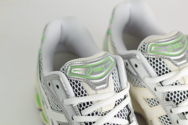 ASICS Gel-Kayano 14 Silver Lime – Beige/Zilver/Groen – Heren/Dames/Uniseks Sneakers – Leer/Mesh – 1203A740-102 – Bovenkant