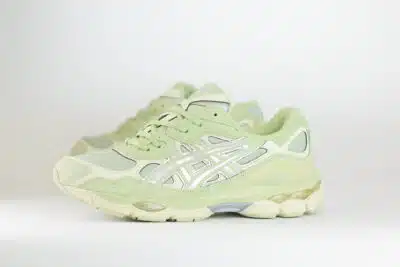 ASICS Gel-NYC Sage Frost Pure Silver – Groen – Heren/Dames/Uniseks Sneakers – Suede/Mesh – 1203A739-301 – Zijkant