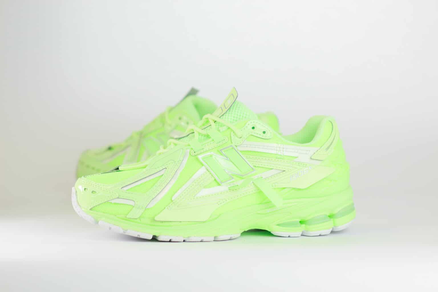 New Balance 1906A Neon Green Mint Flash – Groen – Heren/Dames/Uniseks Sneakers – Leer/Mesh – U1906AF – Zijkant