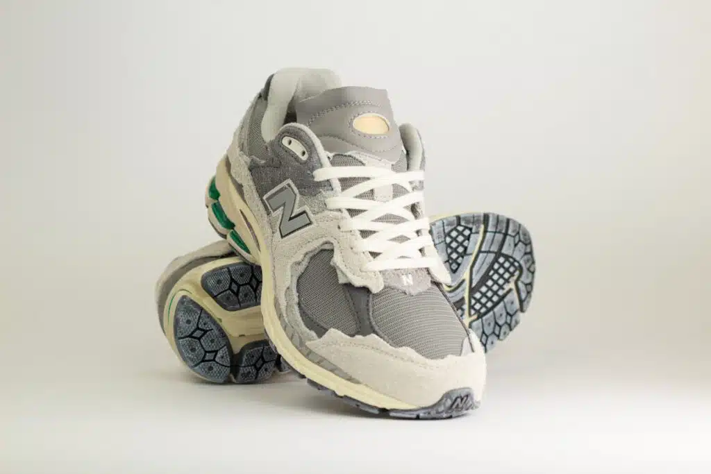 New Balance 2002R Protection Pack Rain Cloud – Grijs – Heren/Dames/Uniseks Sneakers – Suede/Mesh – M2002RDA – Voorkant