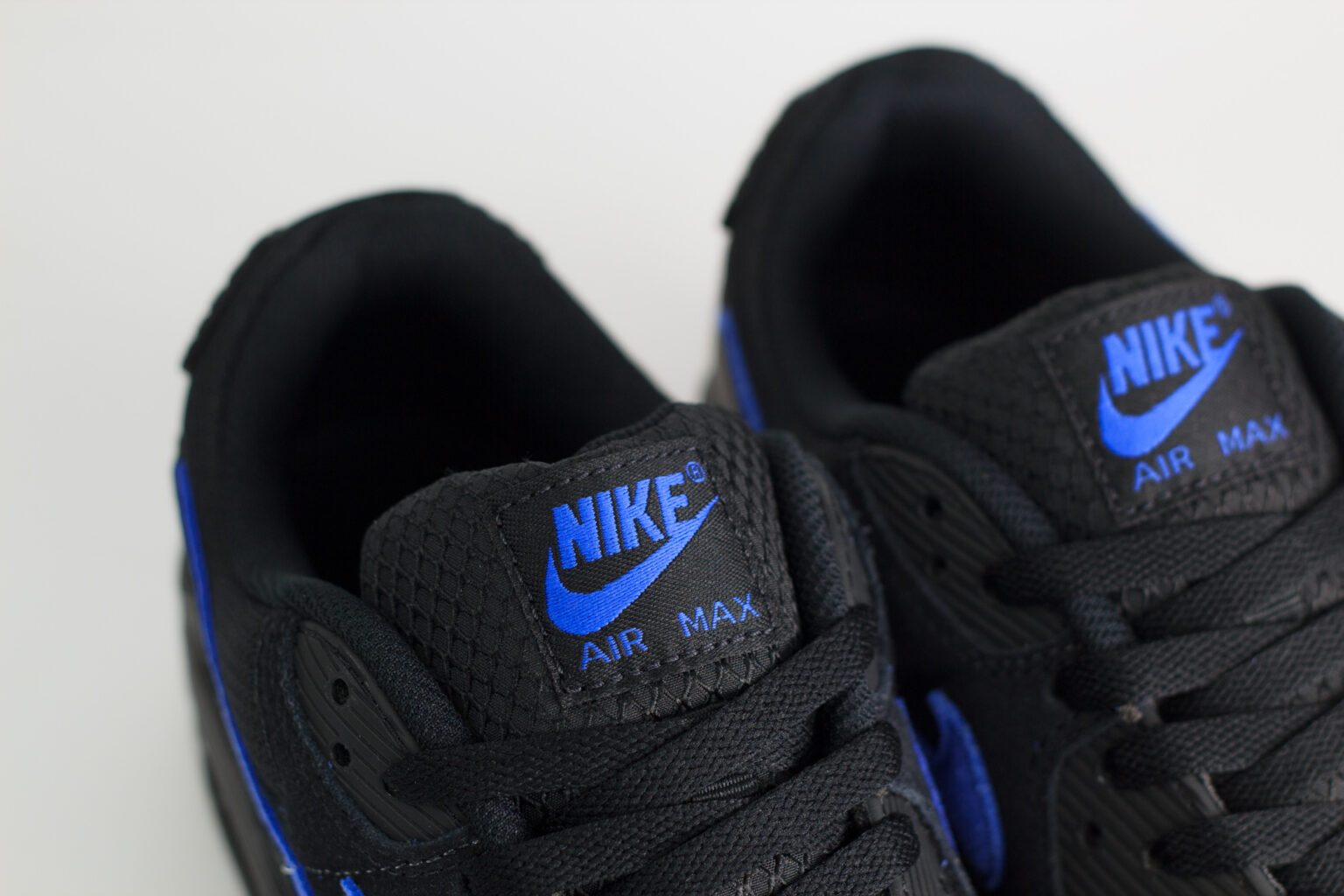 Nike Air Max 90 Black Sapphire – Paars/Zwart – Heren/Dames/Uniseks Sneakers – Leer/Mesh – DM0029-021 – Bovenkant