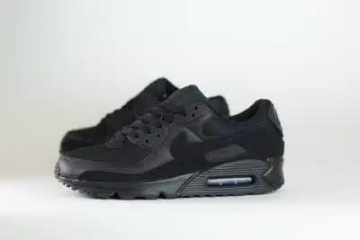 Nike Air Max 90 Recraft Triple Black – Zwart – Heren/Dames/Uniseks Sneakers – Leer/Mesh – CN8490-003 – Zijkant