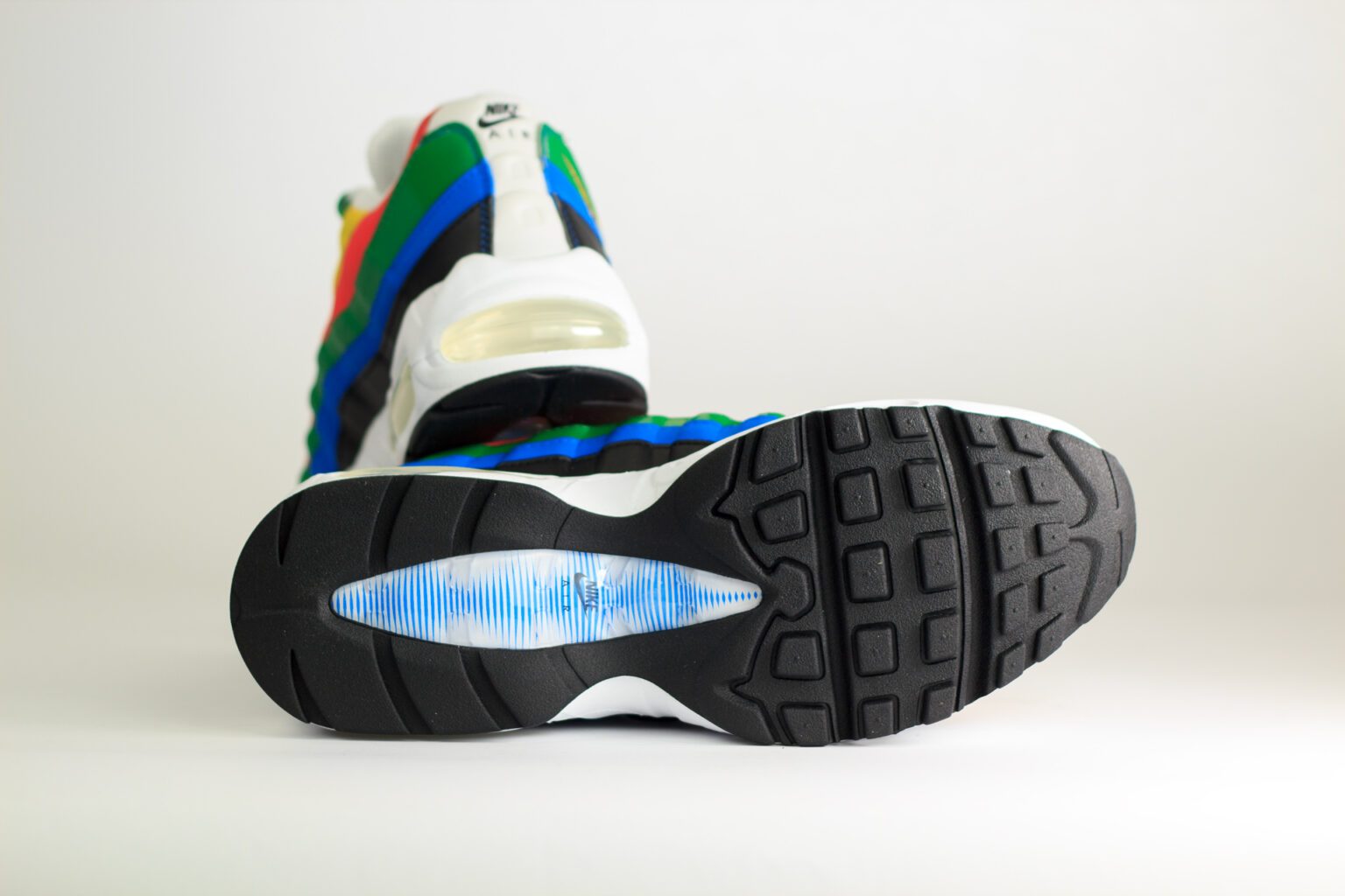 Nike Air Max 95 Olympic (2026) – Wit – Heren/Dames/Uniseks Sneakers – Leer/Mesh – IB7872-100 – Onderkant