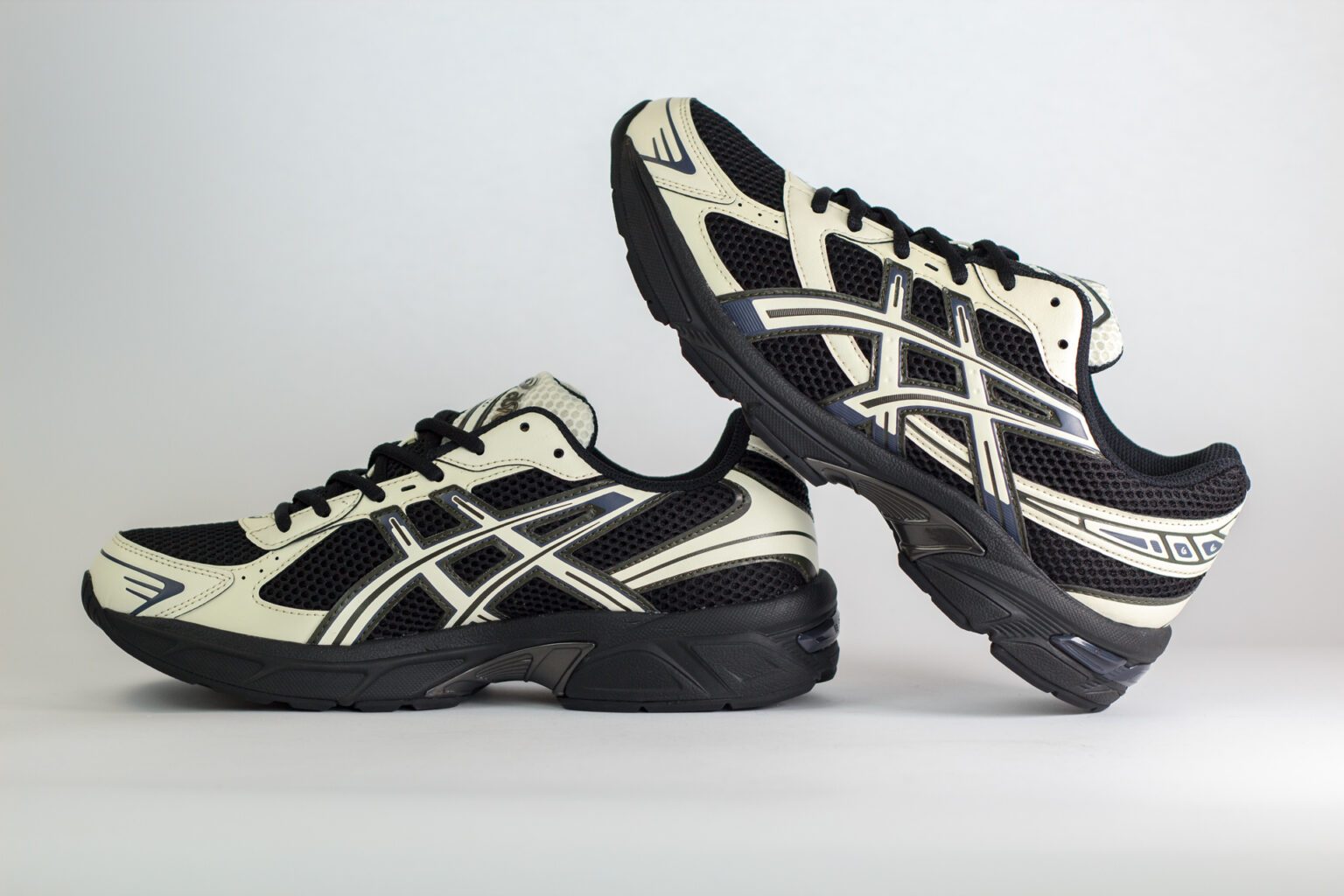 ASICS Gel-1130 Black Cream – Zwart/Beige – Heren/Dames/Uniseks Sneakers – Leer/Mesh – 1203A609-001 – Binnenkant