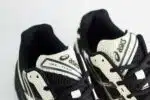 ASICS Gel-1130 Black Cream – Zwart/Beige – Heren/Dames/Uniseks Sneakers – Leer/Mesh – 1203A609-001 – Bovenkant