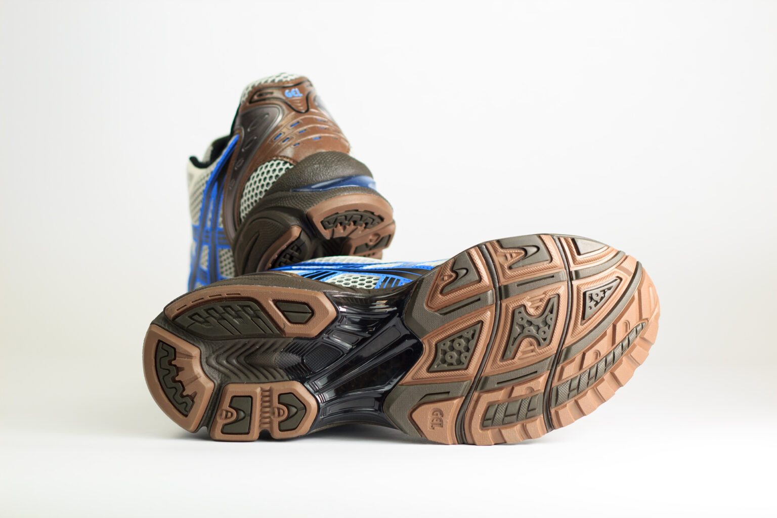 ASICS Gel-Kayano 14 Cream Blue Coast – Zwart/Beige/Blauw – Heren/Dames/Uniseks Sneakers – Leer/Mesh – 1203A740-104 – Onderkant