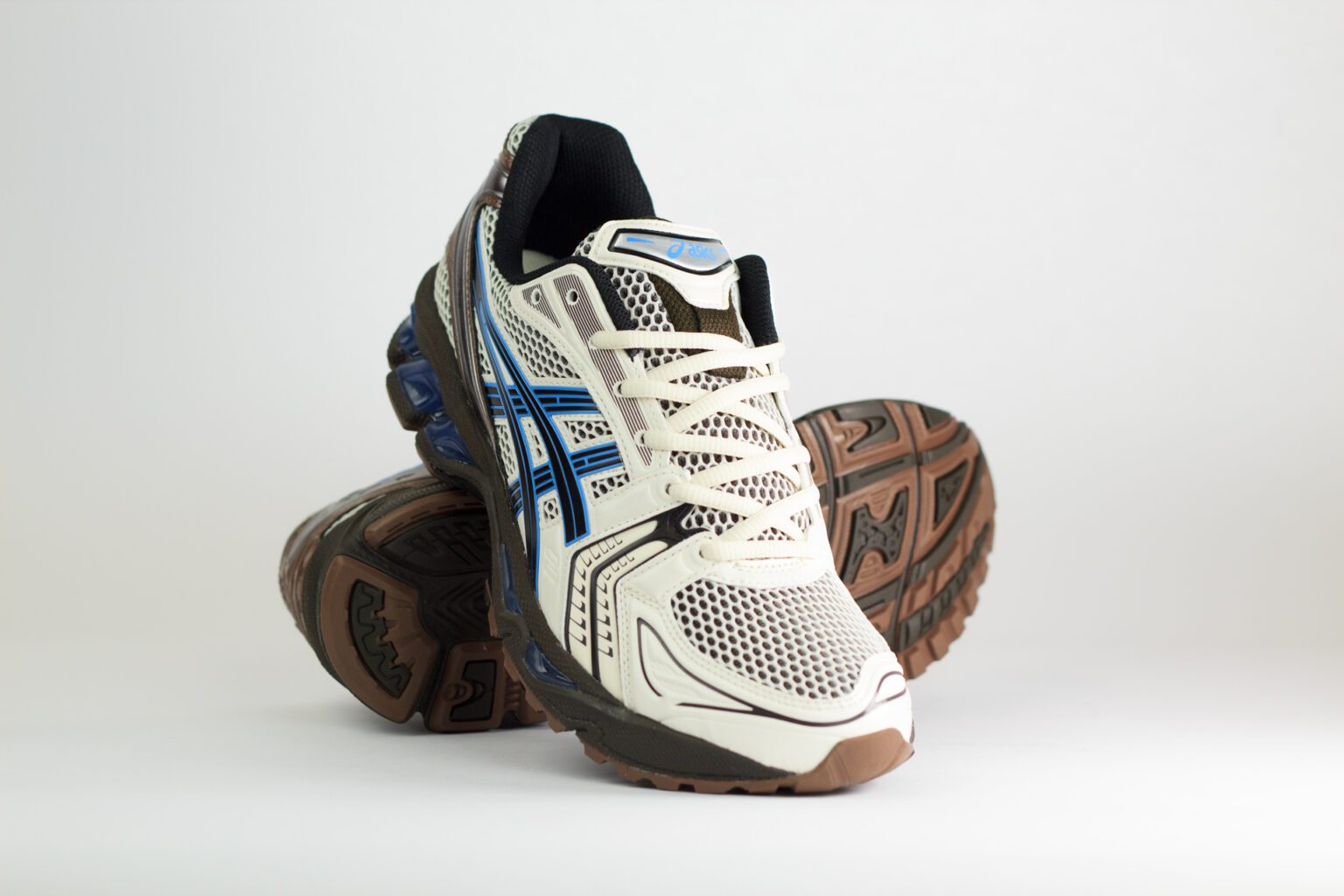 ASICS Gel-Kayano 14 Cream Blue Coast – Zwart/Beige/Blauw – Heren/Dames/Uniseks Sneakers – Leer/Mesh – 1203A740-104 – Voorkant