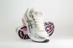 ASICS Gel-Kayano 14 Cream Sweet Pink – Zilver/Wit/Roze – Heren/Dames/Uniseks Sneakers – Leer/Mesh – 1203A537-103 – Voorkant