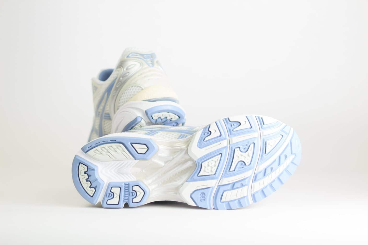 ASICS Gel-Kayano 14 White Light Navy – Zilver/Wit/Blauw – Heren/Dames/Uniseks Sneakers – Leer/Mesh – 1203A537-115 – Onderkant