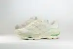 ASICS Gel-NYC Cream Fossil – Beige/Groen – Heren/Dames/Uniseks Sneakers – Suede/Mesh – 1203A383-112 – Zijkant