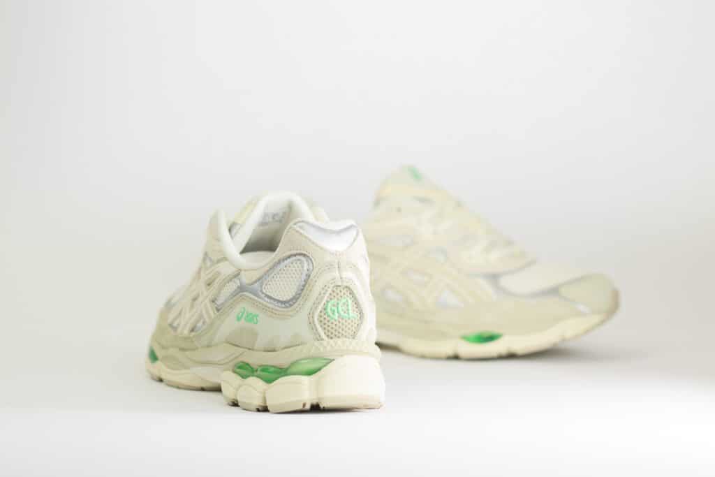 ASICS Gel-NYC Cream Fossil – Beige/Groen – Heren/Dames/Uniseks Sneakers – Suede/Mesh – 1203A383-112 – Achterkant