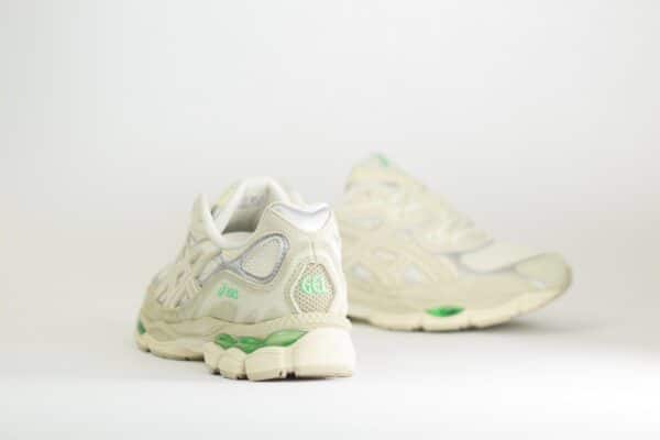 ASICS Gel-NYC Cream Fossil – Beige/Groen – Heren/Dames/Uniseks Sneakers – Suede/Mesh – 1203A383-112 – Achterkant